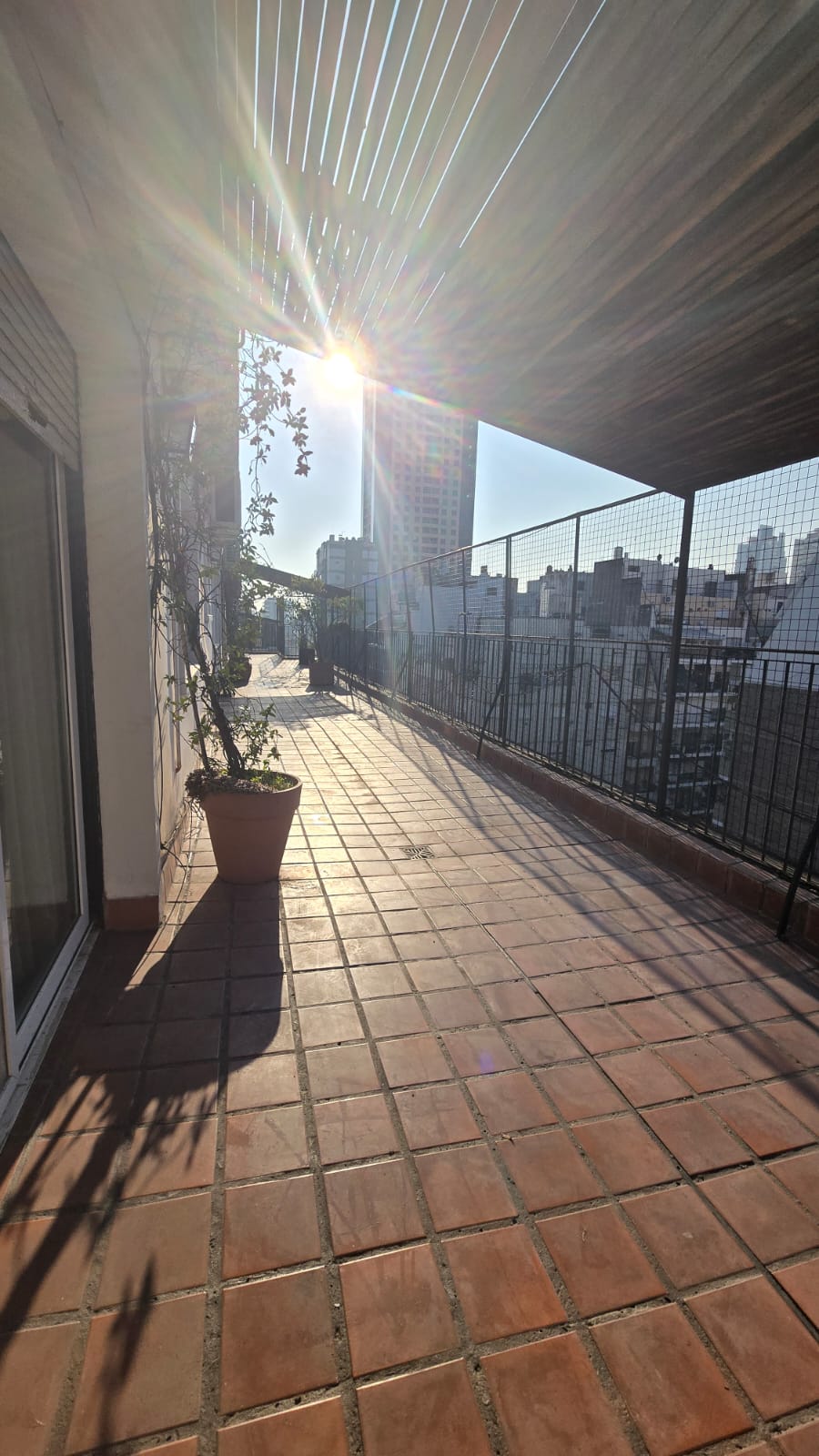Exclusivo 5 Ambientes Aterrazado en Doble Esquina con Espectacular Terraza de 100 m²